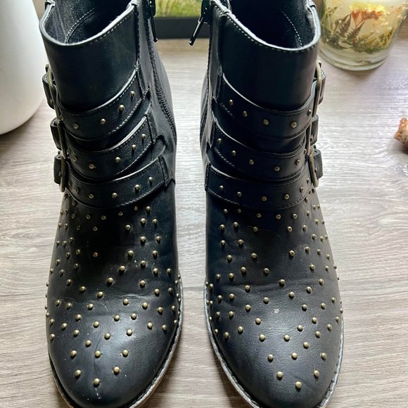 Black studded ankle booties - Picture 2 of 5